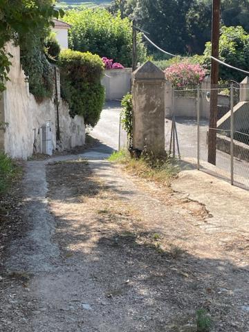 Azur Appart 4 Pers - Parking - Terrasse - 10Min Du Centre Cassis Luaran gambar